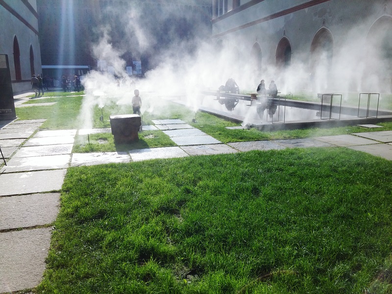 How Fog Effects Systems Enhance Outdoor Spaces